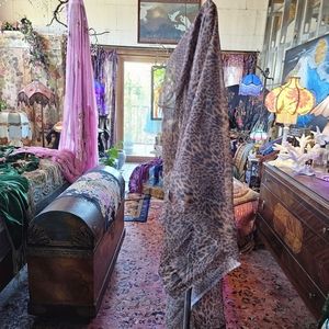 Sheer Animal Print Pocket Curtains (4)